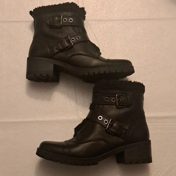 Black Leather Anne Klein Sport Boots - Picture 1 of 9